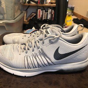 Nike Airmax Effort TR with Flywire